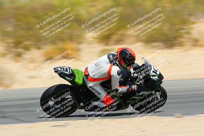 media/Apr-10-2022-SoCal Trackdays (Sun) [[f104b12566]]/Turn 9 (130pm)/